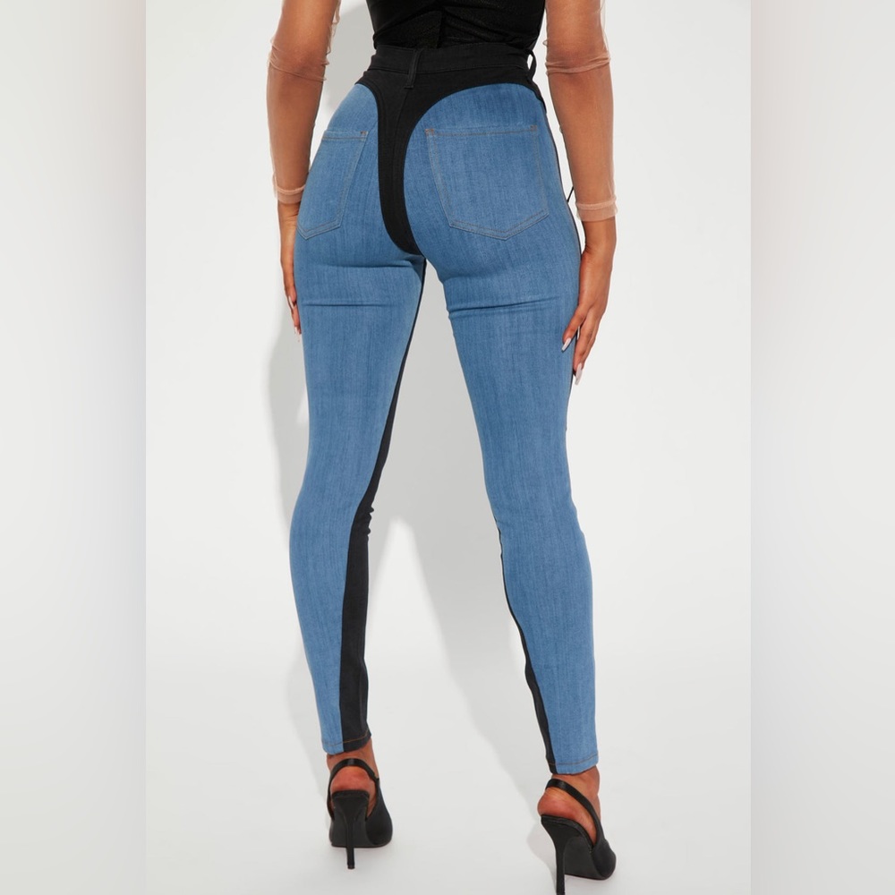 Skinny Jeans with Black